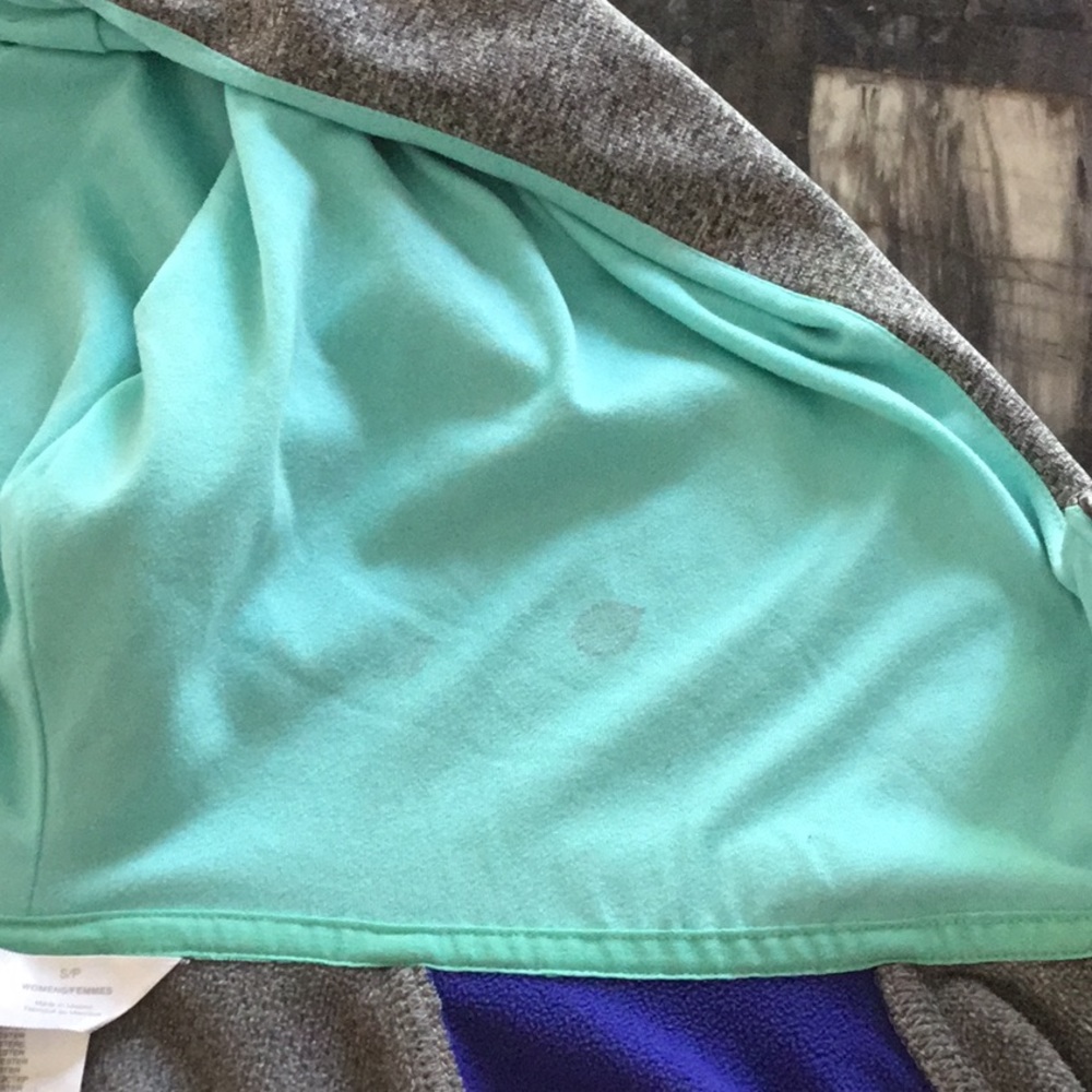 North face jacket - Picture 3 of 6
